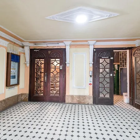 The Artist - Central Apartment Near Victory Square Appartamento *