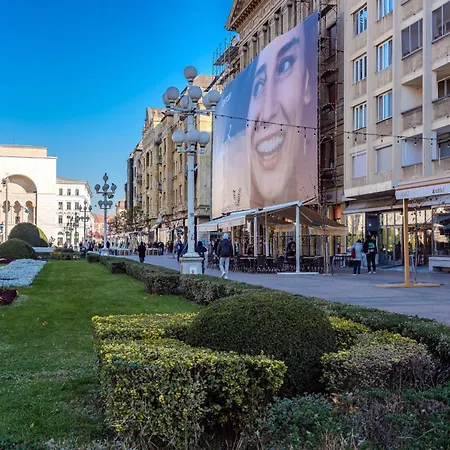 Appartamento The Artist - Central Apartment Near Victory Square