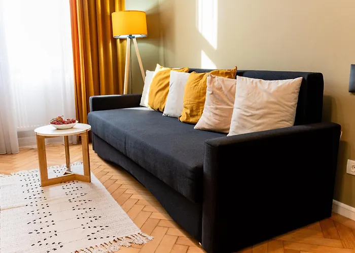 The Artist - 1bedroom In Center Apartment