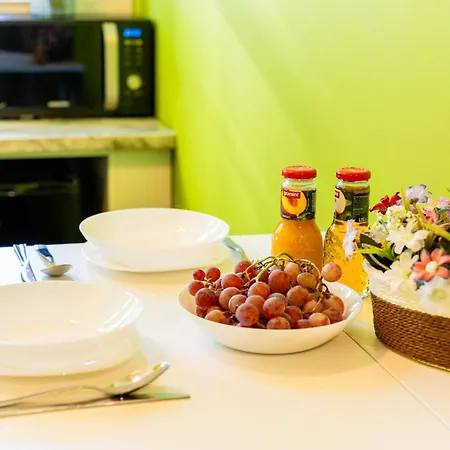 Апартаменты The Artist - 1bedroom In Center