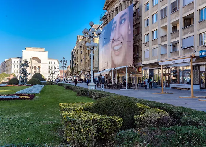 Апартаменты The Artist - 1bedroom In Center